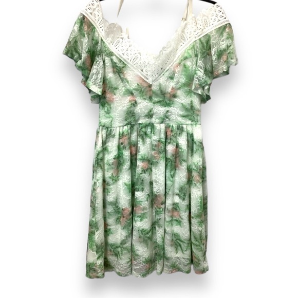 Disney Juniors Charming Dapper Days Floral Cold Shoulder Lace Dress, sz S - Picture 2 of 12